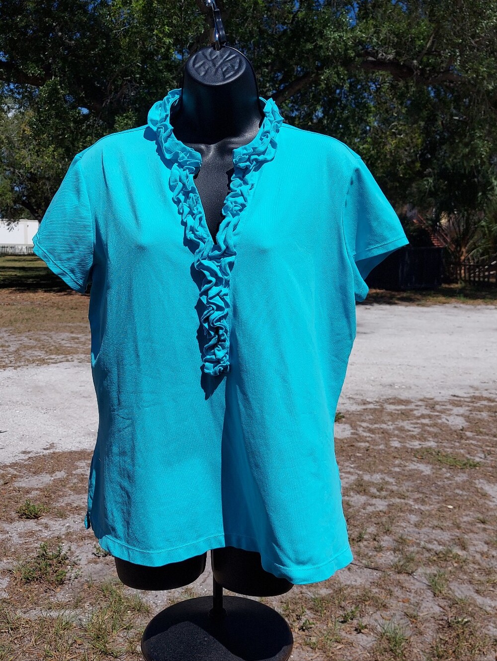 Lilly Pulitzer women's turquoise polo shirt from he  Luxletic sportswear Size XL